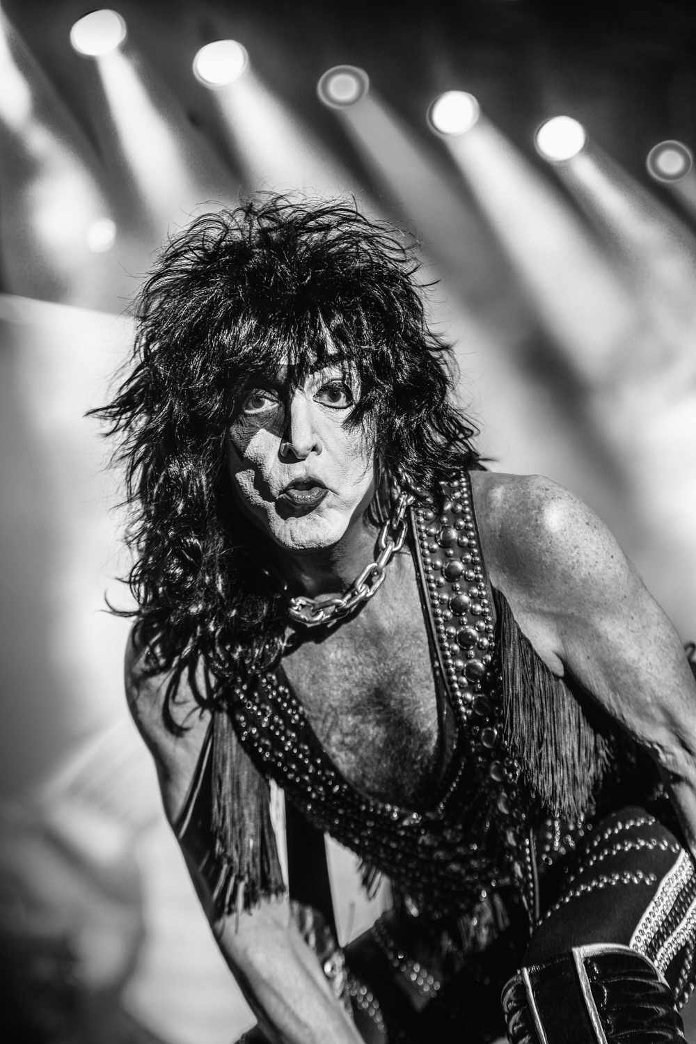  KISS -