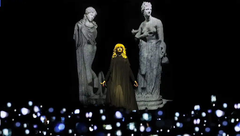  - Rihanna - Diamonds World Tour 2013 -