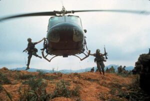 Larry Burrows PHOTOGRAPHE 9