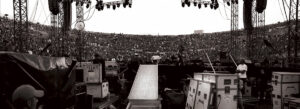 livre concert mass hysteria