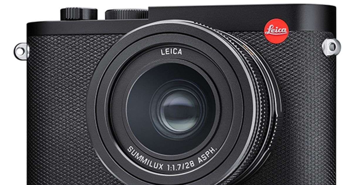 Leica Q2 : test et avis pour la photo de concert Leica Q2 vu de haut, molettes de réglage, ambiance loge d'artiste