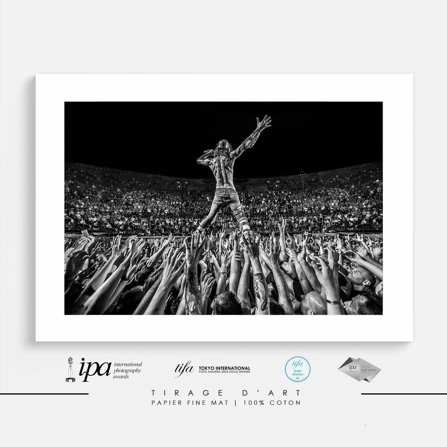 ALIVE Tirage photo ALIVE, concert rock en noir et blanc signé Eric Canto