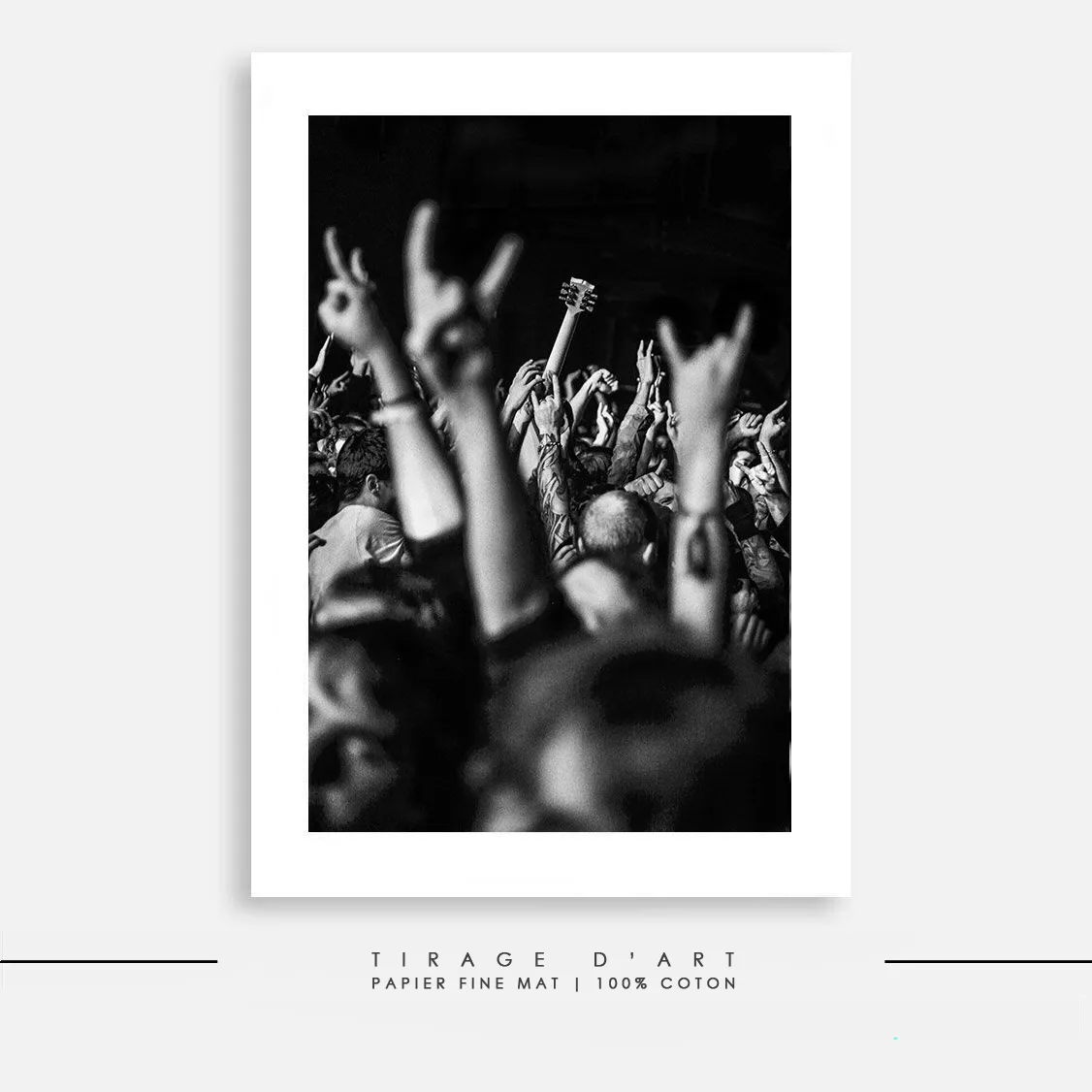 ALIVE 2 Tirage photo ALIVE 2, concert rock en noir et blanc signé Eric Canto