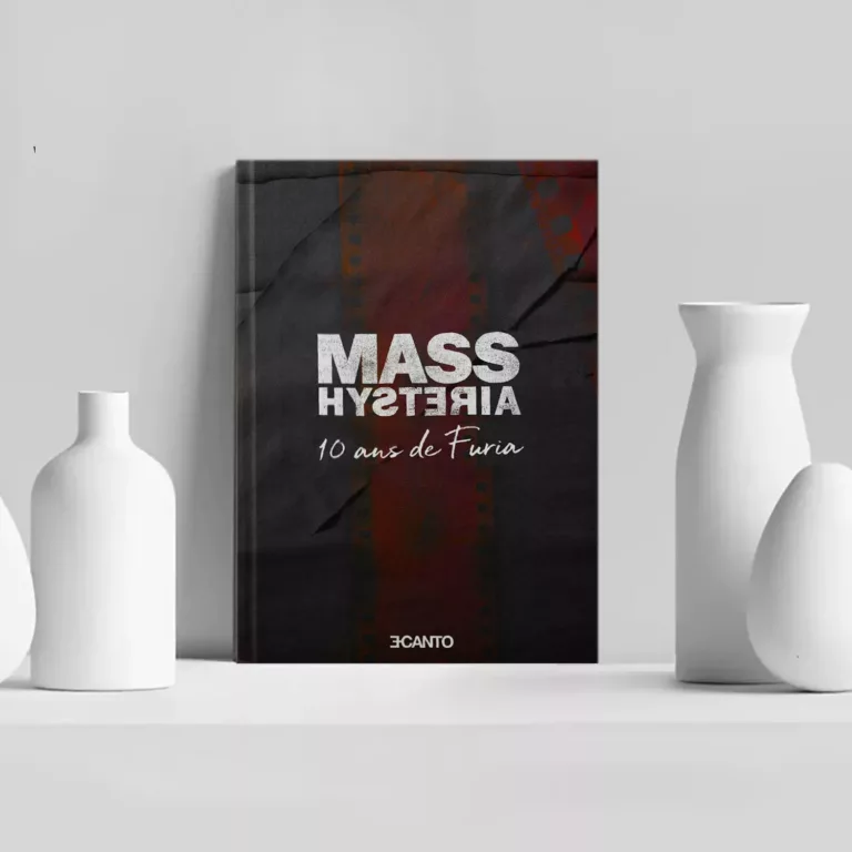 MASS HYSTERIA – 10 ans de Furia — livre photo et objet signé Eric Canto, photographe rock & metal