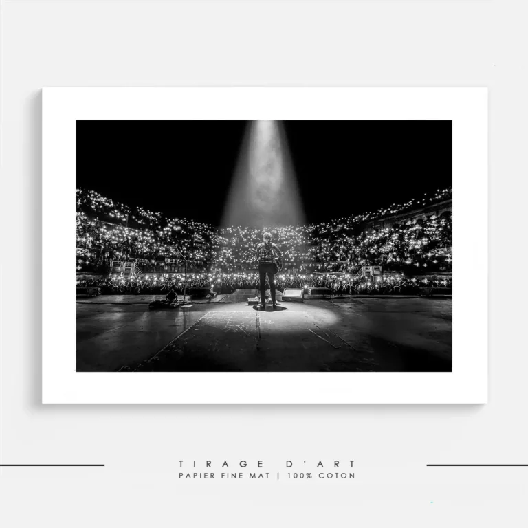 Tirage photo MATTHIEU CHEDID – En rêvalité Tour (2022), concert rock en noir et blanc signé Eric Canto